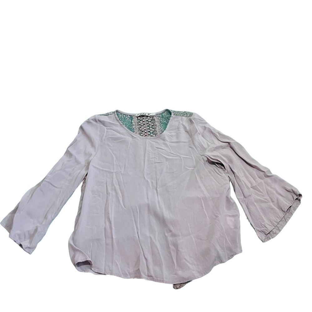 Chloe K lilac top crochet back top